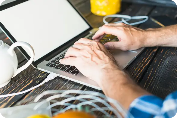 Mantenimiento Web en 2026: Por qué tu sitio WordPress necesita cuidado profesional constante